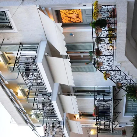 Πανσιόν Arolithos
