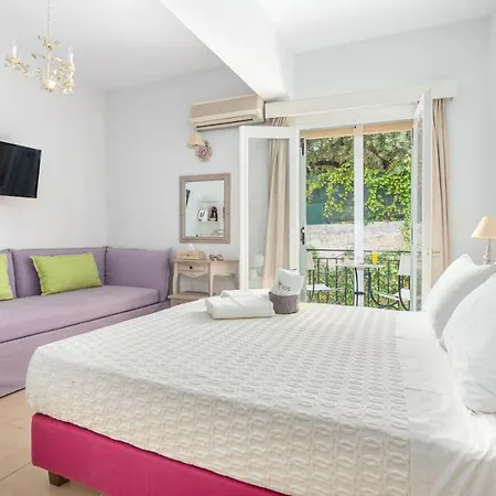 Πανσιόν Arolithos 3*