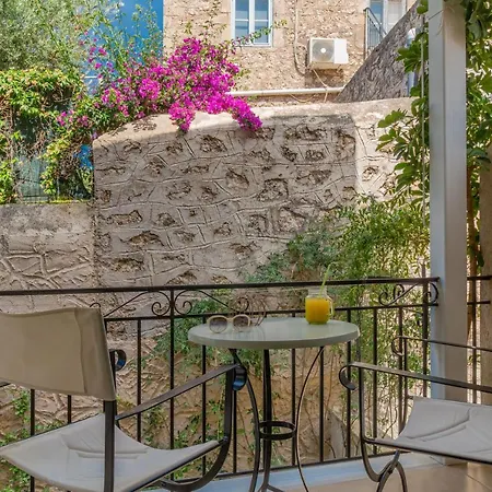 Πανσιόν Arolithos